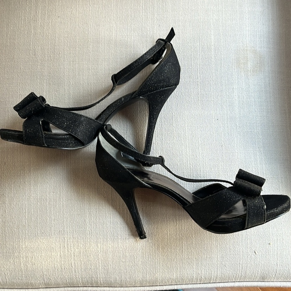 Black Sparkle Heels with Bow by Nina Size 8 - Picture 1 of 5